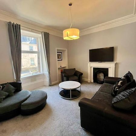 Beautiful Spacious Apartment In Town Centre Oban Exterior photo