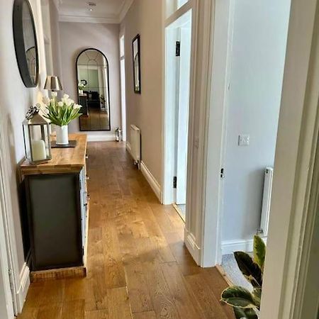 Beautiful Spacious Apartment In Town Centre Oban Exterior photo