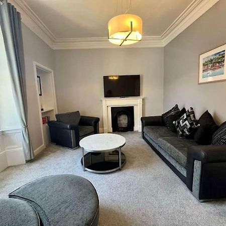 Beautiful Spacious Apartment In Town Centre Oban Exterior photo